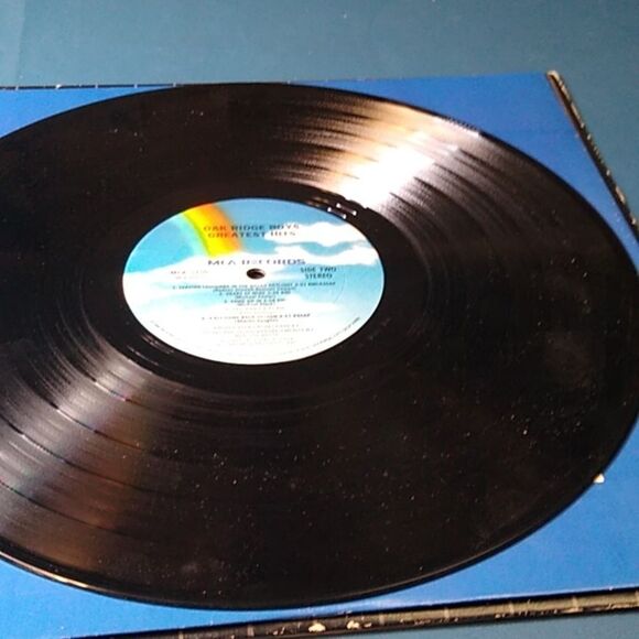 MCA Records Vinyl Album with Tracklist - Picture 8 of 9